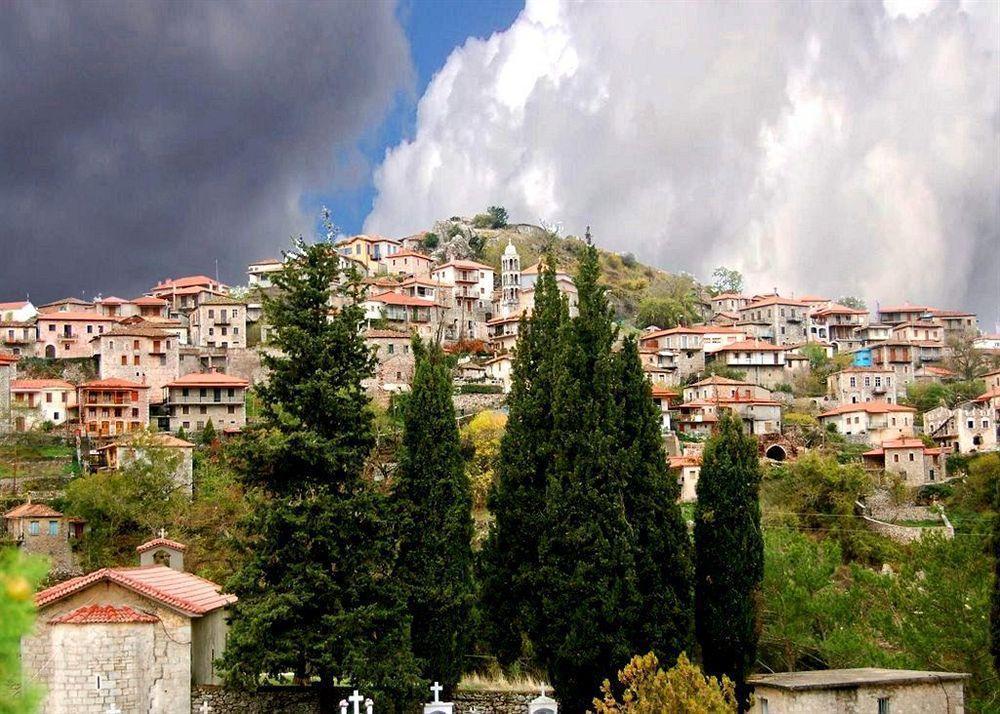 En Dimitsani Hotel Dimitsana Buitenkant foto